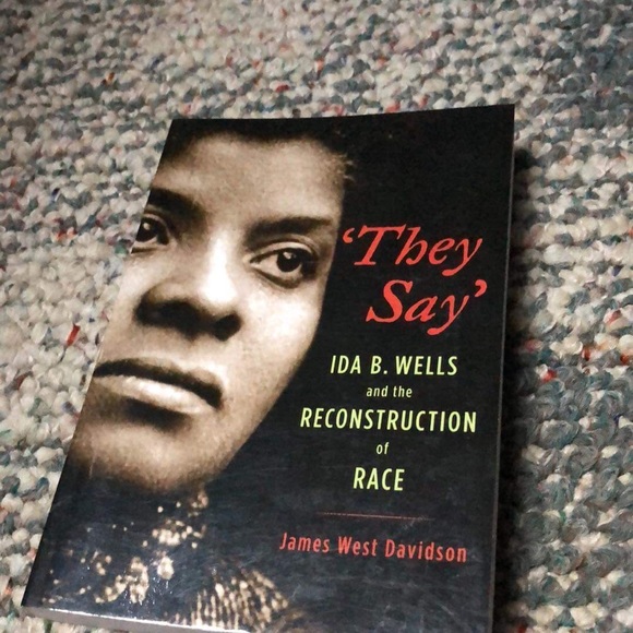 Books - Picture 7 of 8